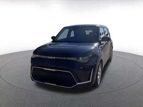 Used 2025 Kia Soul LX w/ LX Technology Package image 7