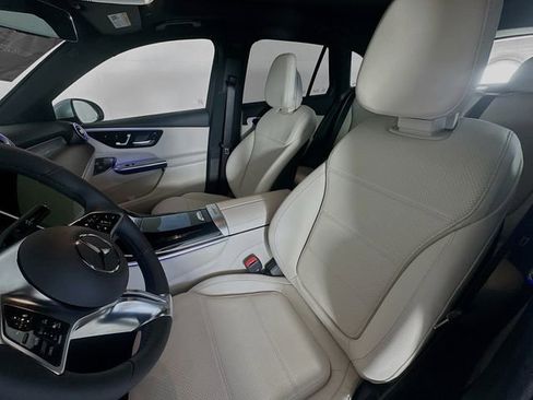 Used 2026 Mercedes-Benz GLC 300 4MATIC image 21