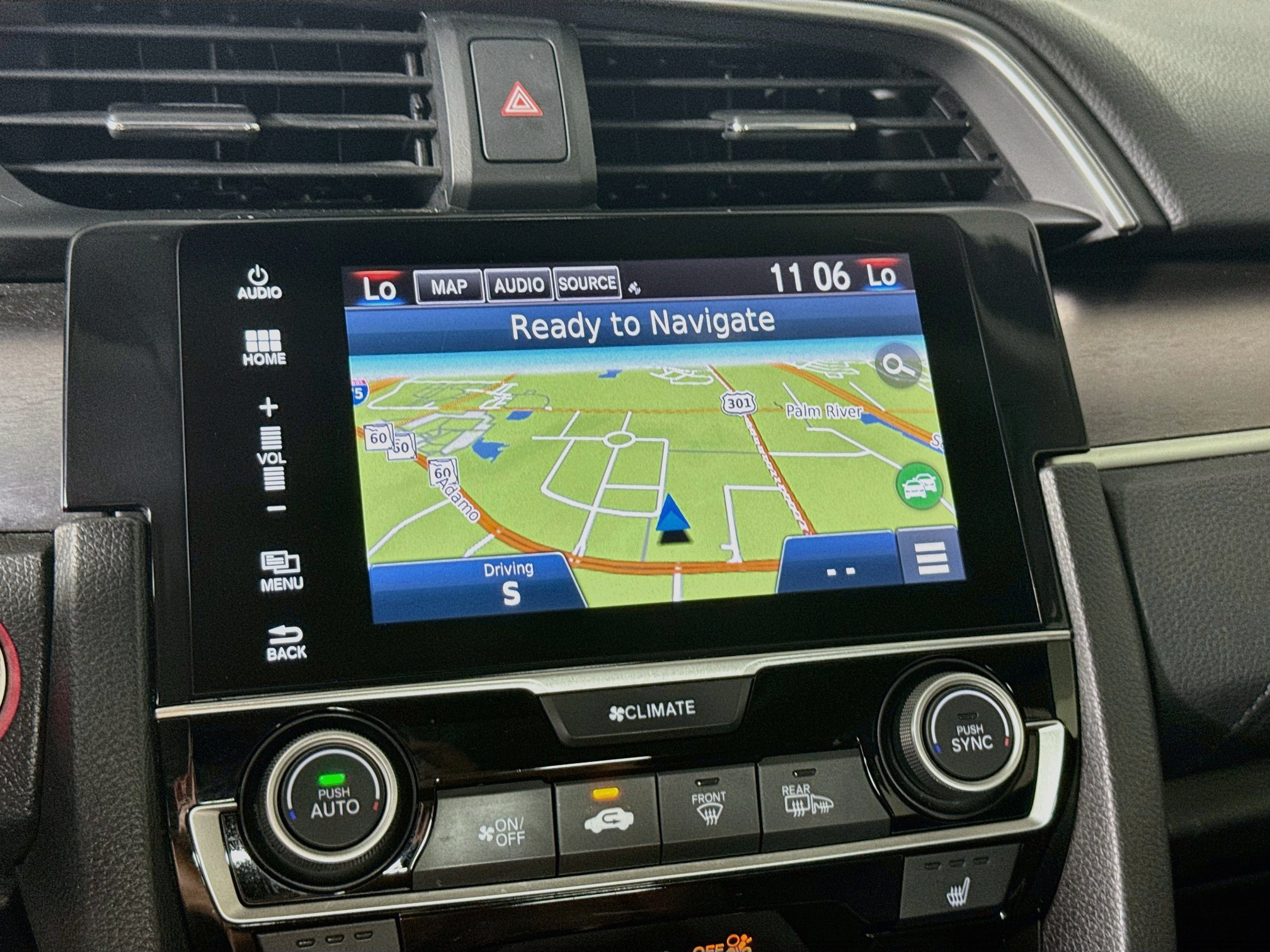 Used 2018 Honda Civic Touring image 14