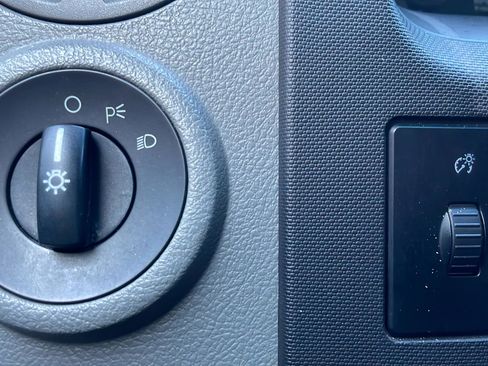 Used 2009 Ford E-350 and Econoline 350 XL image 22