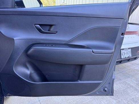 New 2026 Hyundai Kona SE image 17