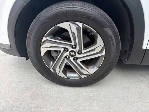 Certified 2023 Hyundai Santa Fe SEL image 7