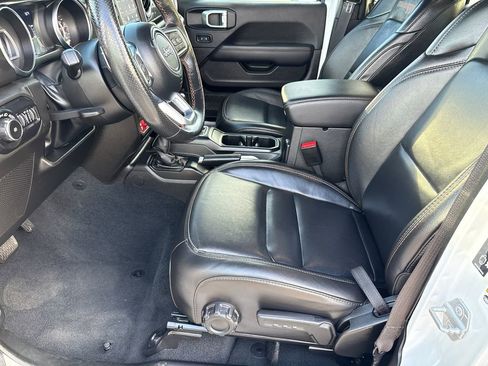 Used 2022 Jeep Wrangler Unlimited Rubicon image 26