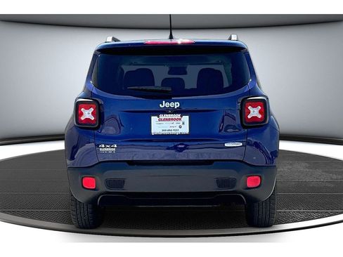 Used 2016 Jeep Renegade Latitude AWD/4WD image 6