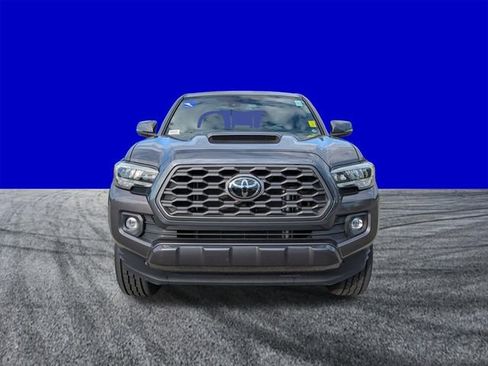 Used 2021 Toyota Tacoma TRD Sport w/ Technology Package RWD image 9
