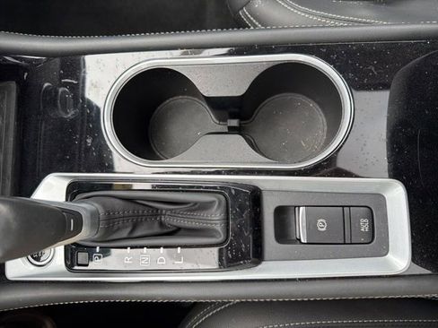 Used 2025 Nissan Altima 2.5 SL FWD image 31
