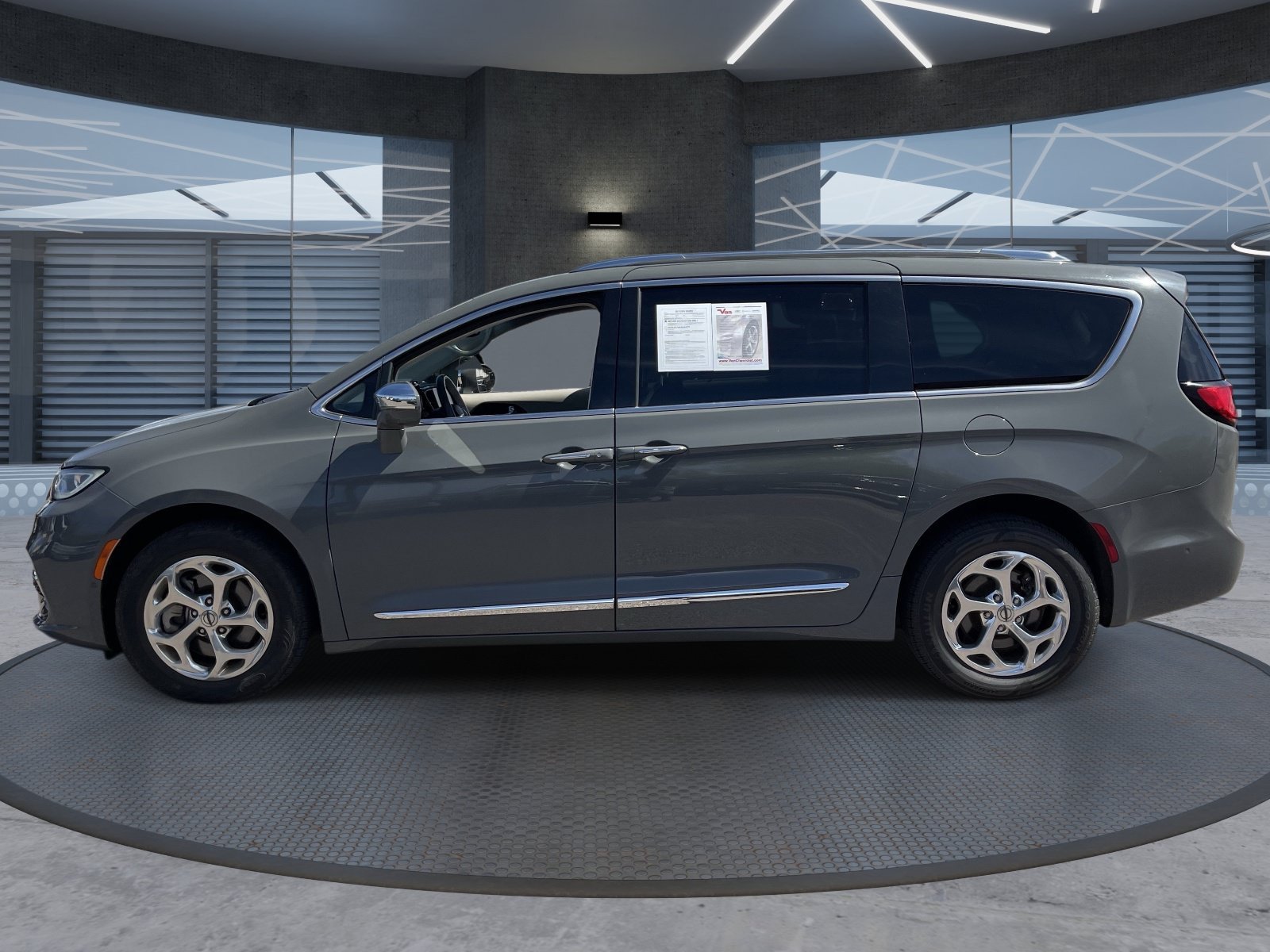 Used 2021 Chrysler Pacifica Limited w/ Premium & Safety Sphere Group AWD/4WD image 3