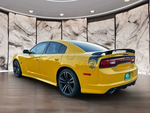 Used 2012 Dodge Charger SRT8 Super Bee w/ Driver Convenience Group II RWD image 9
