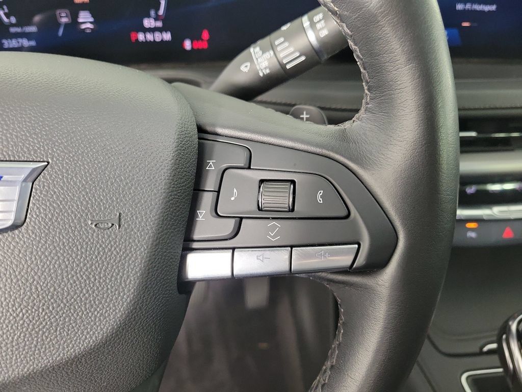 Certified 2025 Cadillac XT4 Premium Luxury FWD image 22
