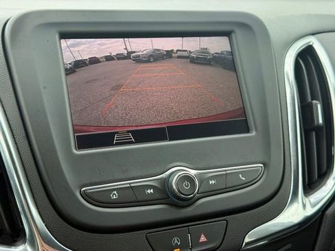 Used 2023 Chevrolet Equinox LT FWD image 17