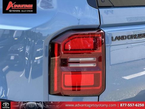 Used 2025 Toyota Land Cruiser w/ Premium Package AWD/4WD image 13