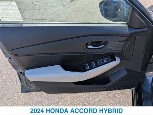 Used 2024 Honda Accord Touring image 12