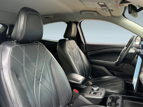 Used 2023 Ford Mustang Mach-E Select image 32