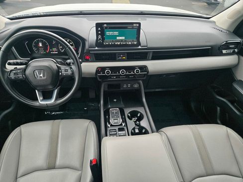 Used 2023 Honda Pilot EX-L image 10