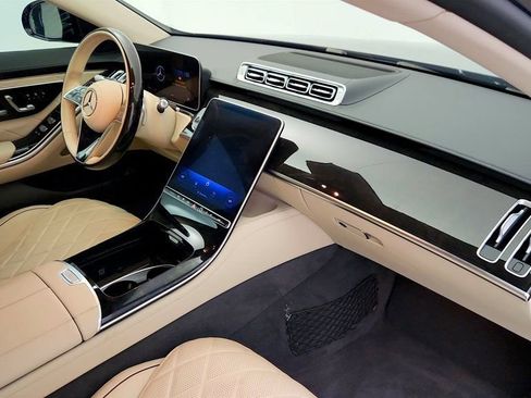 Used 2024 Mercedes-Benz S 580e 4MATIC Sedan w/ AMG Line image 25
