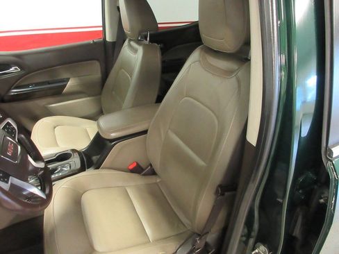 Used 2015 GMC Canyon SLT AWD/4WD image 15