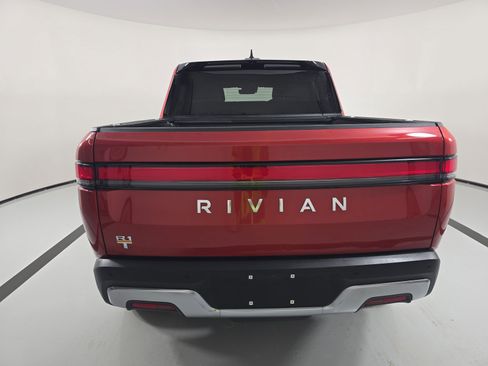 Used 2022 Rivian R1T Adventure AWD/4WD image 4