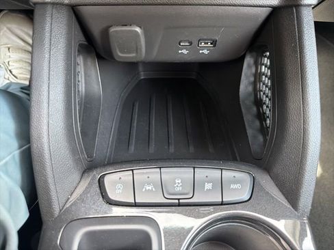 Used 2025 Chevrolet TrailBlazer LT AWD/4WD image 27