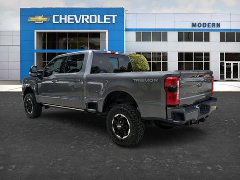 Used 2025 Ford F250 Lariat w/ Lariat Ultimate Package AWD/4WD image 3