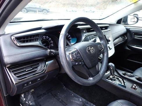Certified 2018 Toyota Avalon XLE image 14
