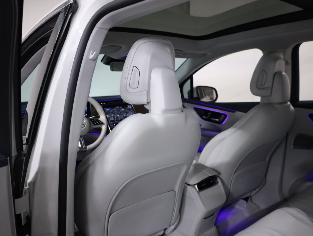 Certified 2023 Mercedes-Benz EQE 500 4MATIC SUV image 42