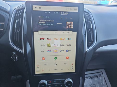 Used 2024 Ford Edge SEL image 9