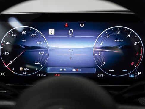 New 2026 Mercedes-Benz CLE 300 4MATIC Coupe image 16