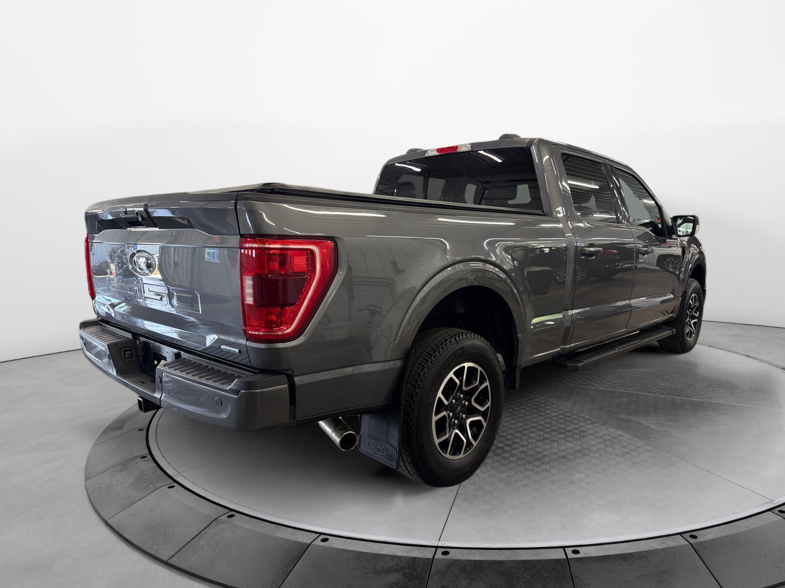 Used 2023 Ford F150 XLT w/ Equipment Group 302A High AWD/4WD image 5