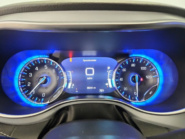 Used 2025 Chrysler Pacifica Limited FWD image 14