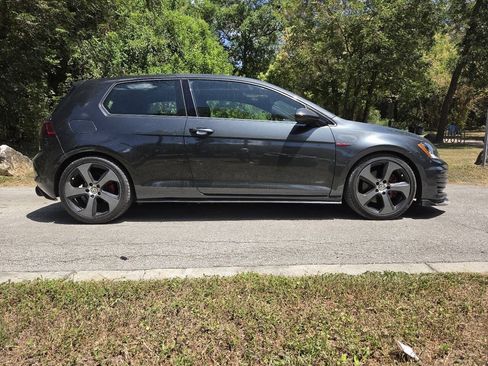 Used 2015 Volkswagen GTI S FWD image 3