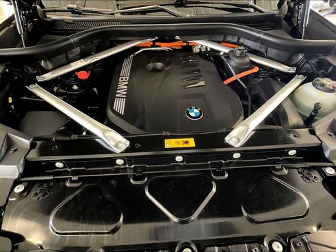 Certified 2024 BMW X5 xDrive50e w/ Parking Assistance Package image 28