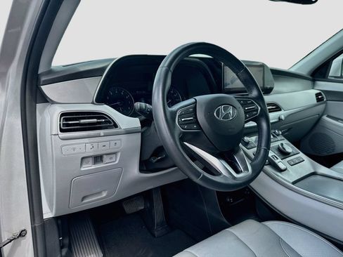 Used 2022 Hyundai Palisade SEL w/ Premium Package FWD image 9