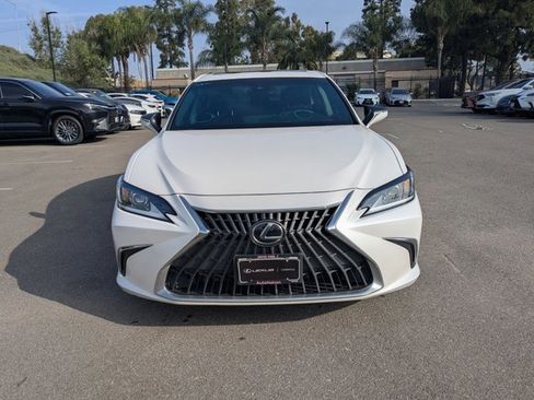 Used 2023 Lexus ES 350 w/ Accessory Package (Z1) image 2