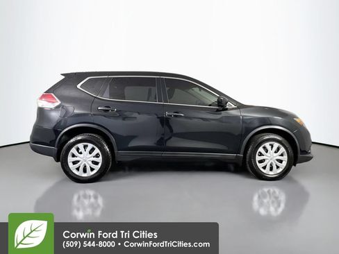 Used 2016 Nissan Rogue S AWD/4WD image 18