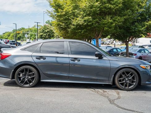 Used 2023 Honda Civic Sport image 3
