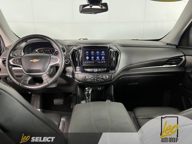 Used 2021 Chevrolet Traverse LT w/ LT Premium Package AWD/4WD image 24