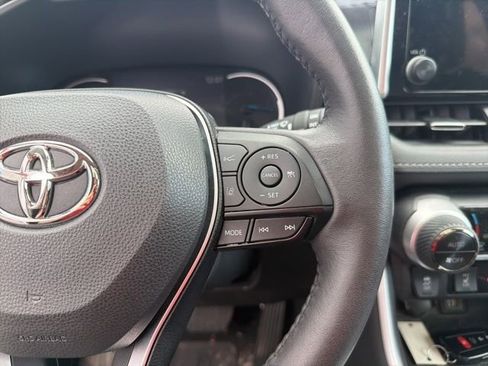 Used 2023 Toyota RAV4 XLE Premium image 24