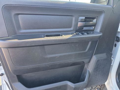 Used 2018 RAM 3500 Tradesman w/ Chrome Appearance Group AWD/4WD image 10