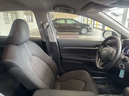 Used 2023 Toyota Camry LE image 10