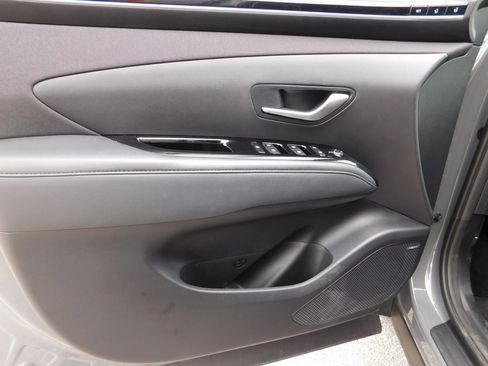 Used 2024 Hyundai Tucson Limited AWD/4WD image 15