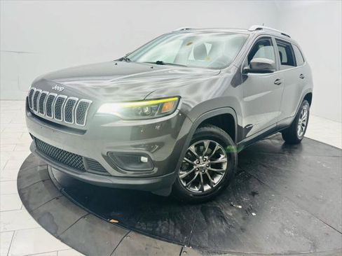 Certified 2019 Jeep Cherokee Latitude Plus w/ Cold Weather Group AWD/4WD image 1