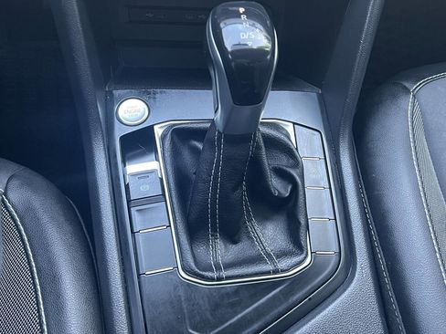 Used 2022 Volkswagen Taos SE image 20