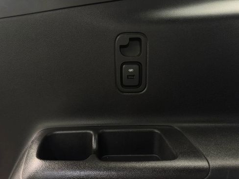 Used 2023 Chevrolet Traverse RS AWD/4WD image 47