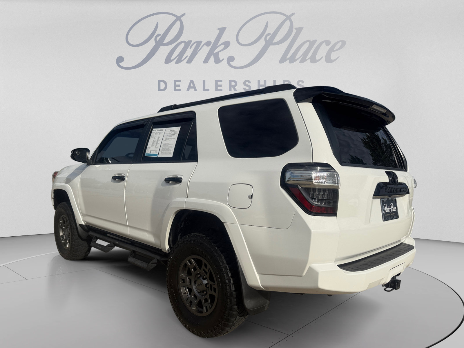 Used 2020 Toyota 4Runner Venture w/ Moonroof Package AWD/4WD image 3