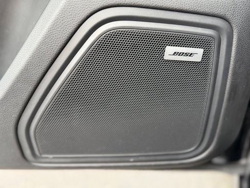 Used 2021 Porsche Macan Turbo image 14