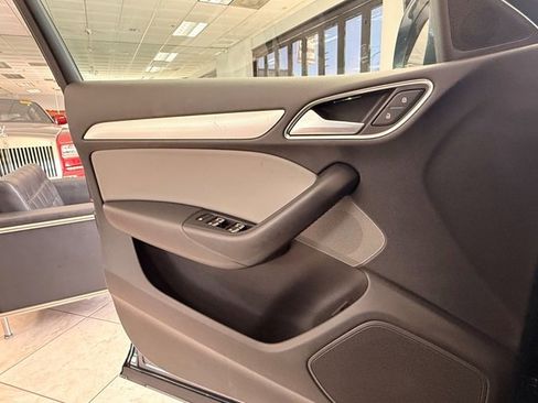 Used 2018 Audi Q3 2.0T Premium w/ Convenience Package image 20