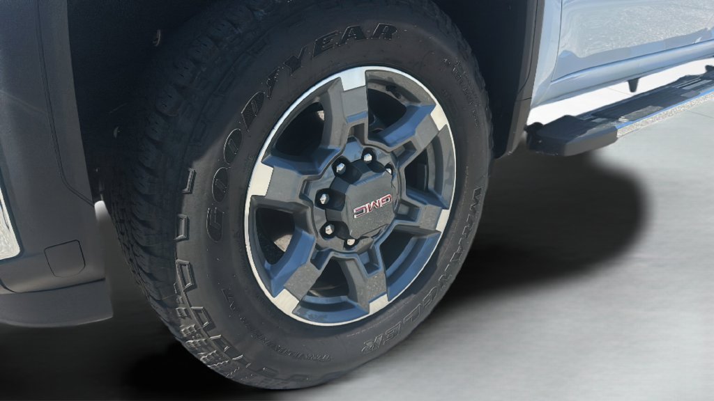 Used 2026 GMC Sierra 2500 SLT w/ SLT Premium Package AWD/4WD image 35