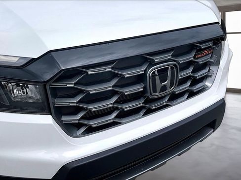 Used 2023 Honda Passport TrailSport image 32