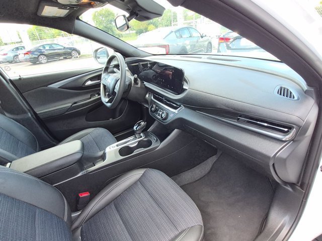 Used 2026 Buick Envista Preferred FWD image 20
