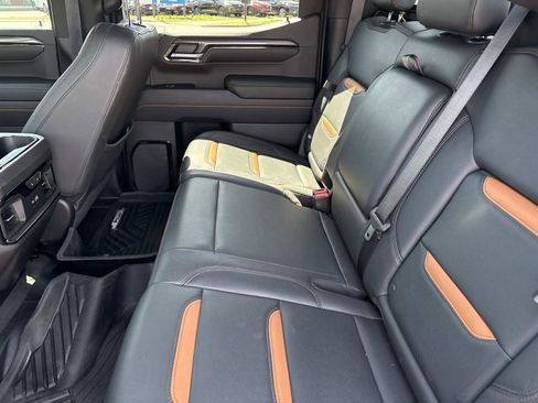 Used 2022 GMC Sierra 1500 AT4 w/ AT4 Premium Package image 32